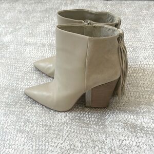 Sam Edelman Western style booties